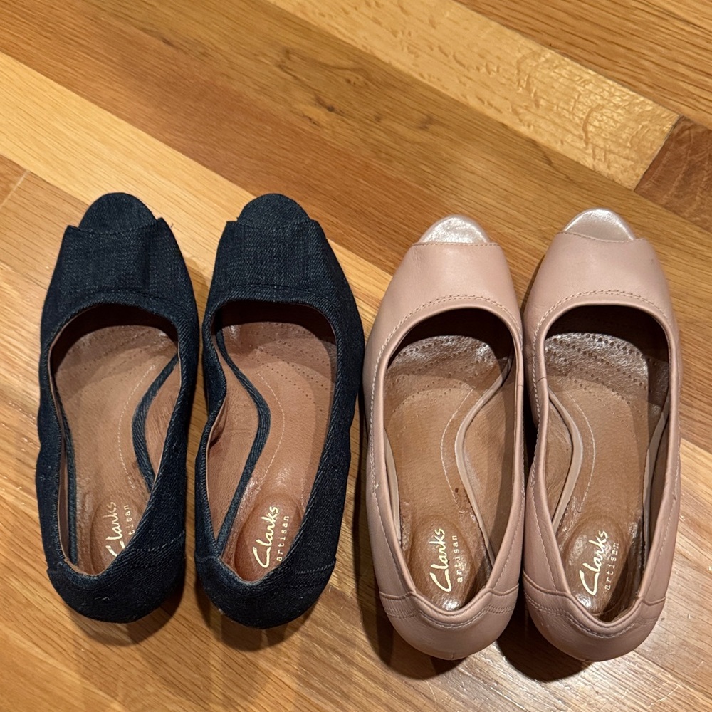 Clarks Women's dark denim and beige wedge shoes.  8.5